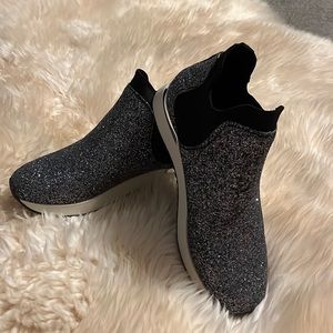 Kenneth Cole Reaction Sparkly Black Slip-On Sneakers